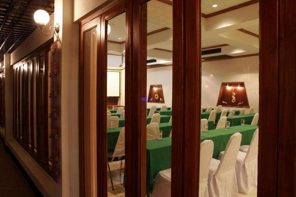 โรงแรมราชพฤกษ์ 2007 จอมทอง ภายนอก รูปภาพ