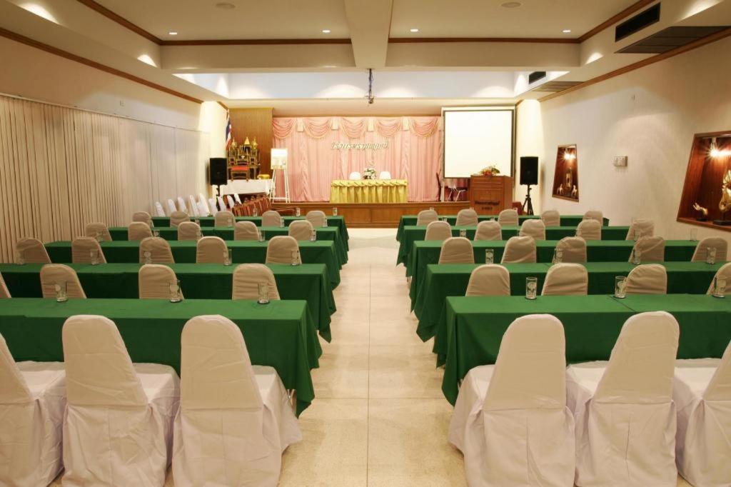 โรงแรมราชพฤกษ์ 2007 จอมทอง ภายนอก รูปภาพ
