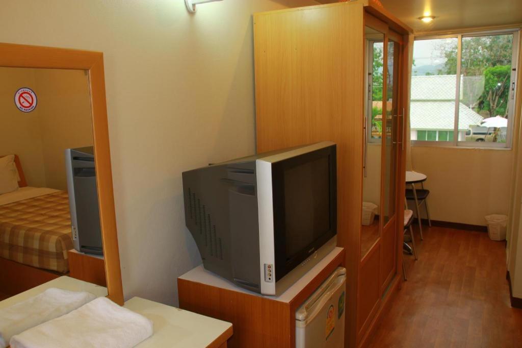 โรงแรมราชพฤกษ์ 2007 จอมทอง ภายนอก รูปภาพ